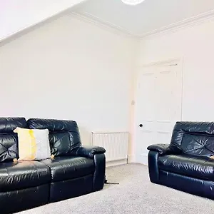 Apartment Crown House Two Bedroom, Aberdeen